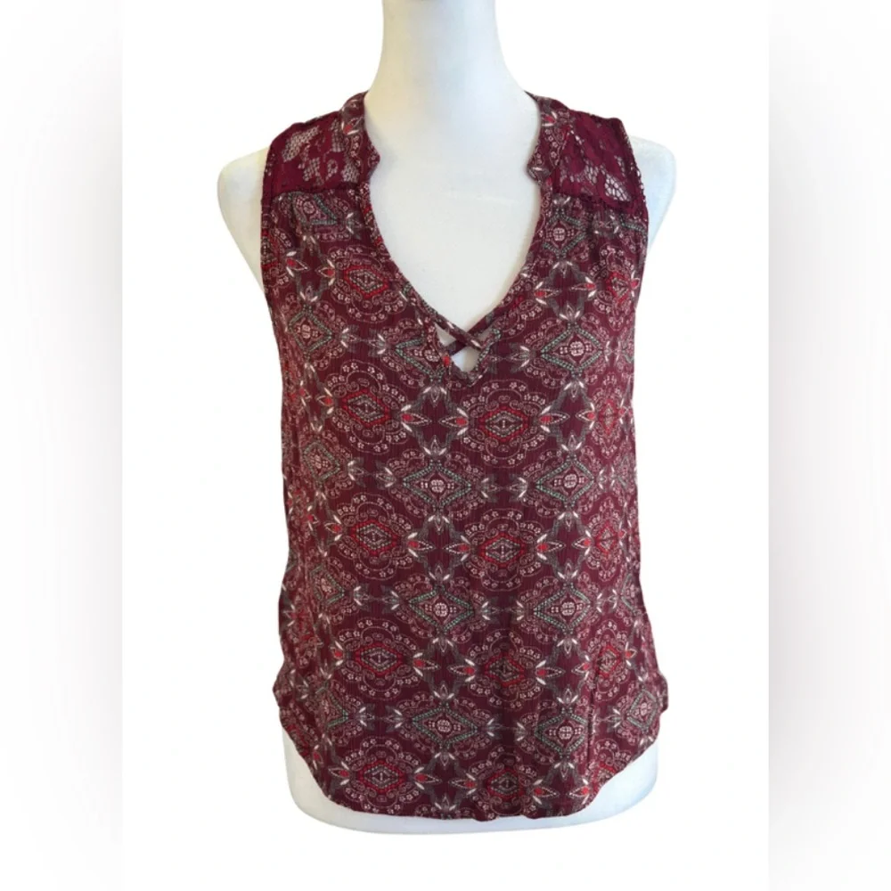No Boundaries Sleeveless Burgundy Lace Back Tank Top - Picture 1 of 5